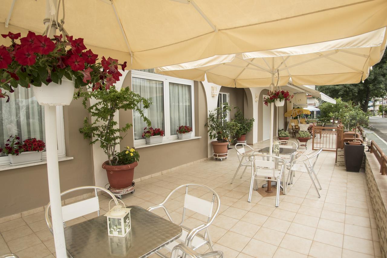 Atira Apart Hotel Олимпиаки-Акти Экстерьер фото